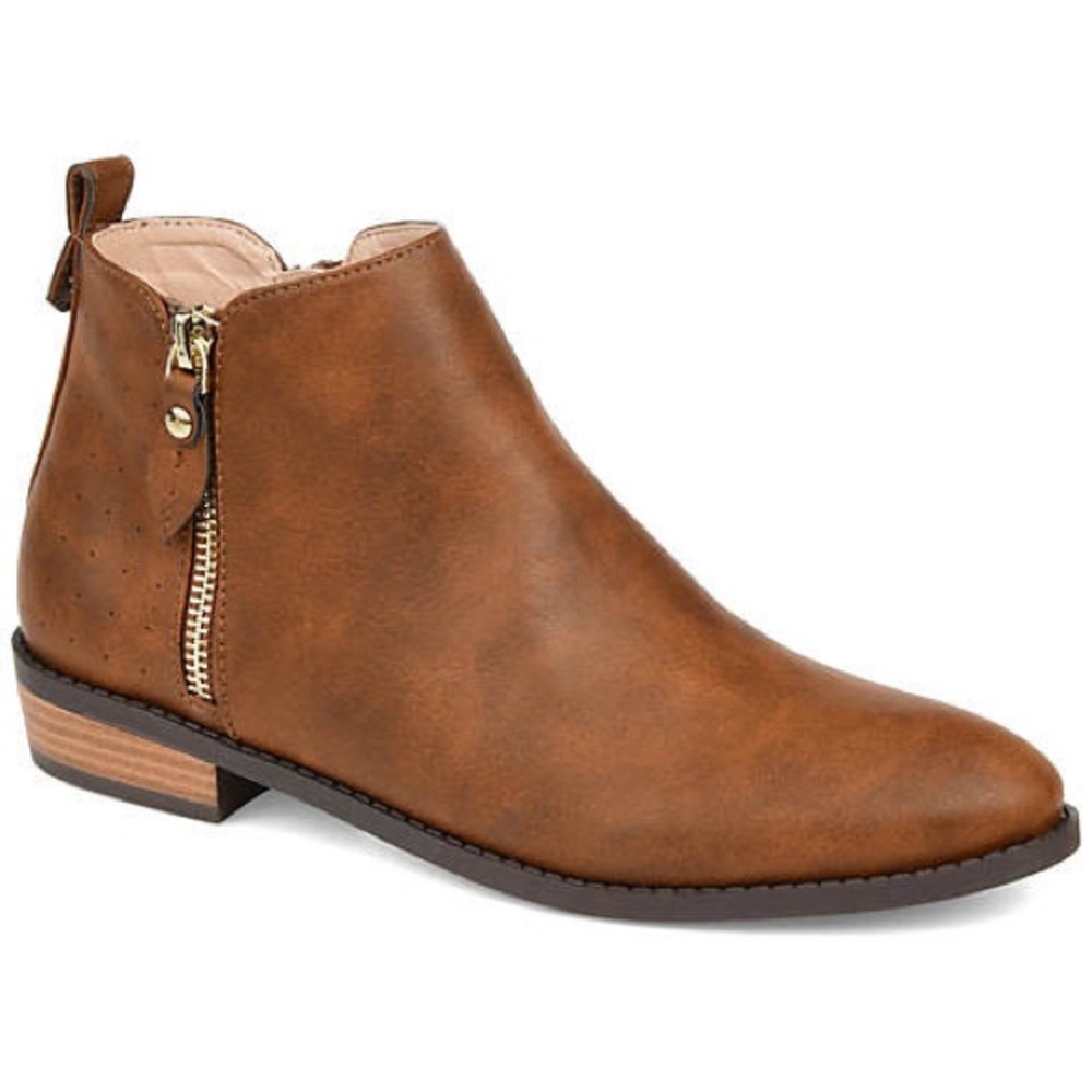 Journee Collection women’s Ellis Booties